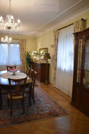 Dom Sprzedaż Józefów